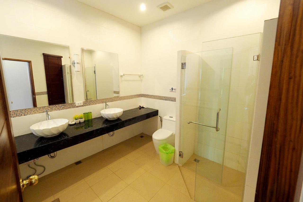 Ap West By Lofty Villa Kamala Beach Buitenkant foto