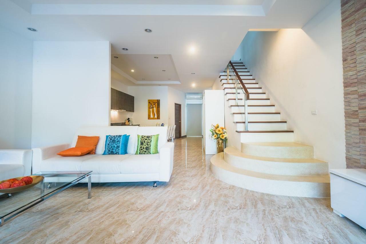 Ap West By Lofty Villa Kamala Beach Buitenkant foto