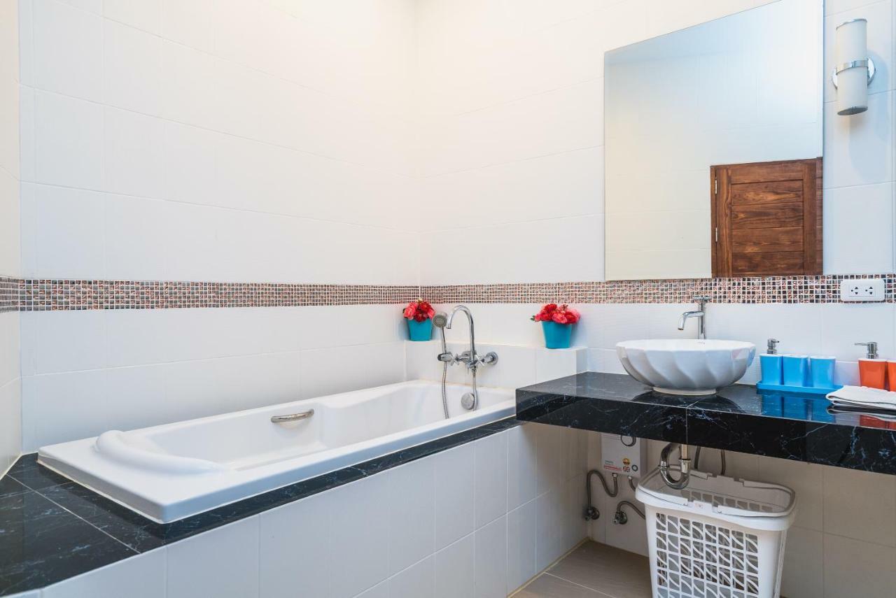 Ap West By Lofty Villa Kamala Beach Kamer foto