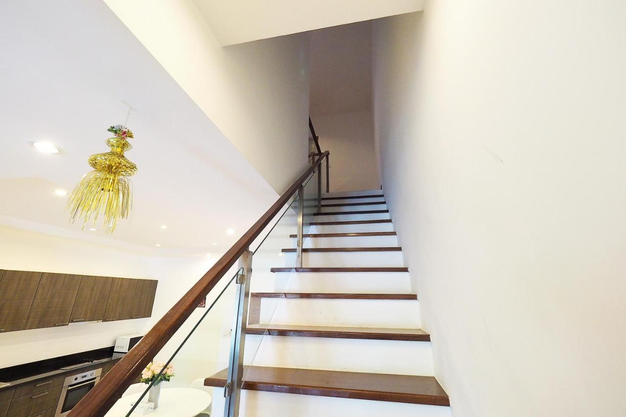 Ap West By Lofty Villa Kamala Beach Buitenkant foto